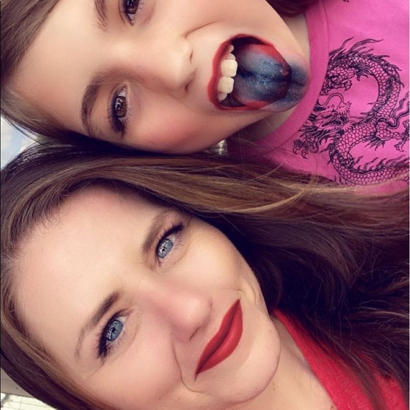 Meet your Posher, Megan - Picture 7 of 11